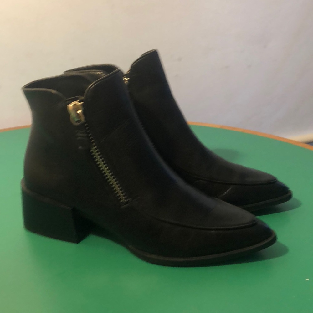 Zara for Women Black Leather Heeled Ankle Zippered